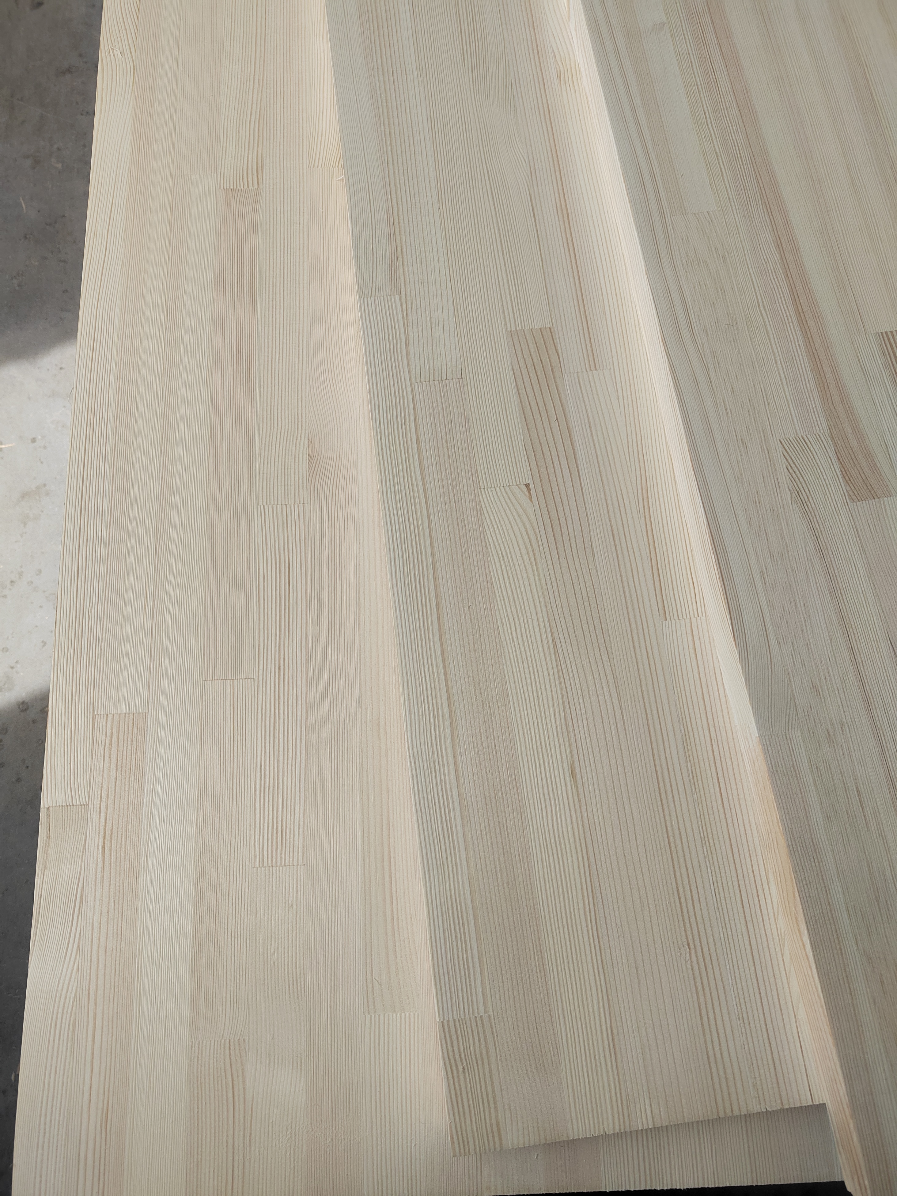 High Quality hot selling pine wood board accept customized size and shape, ROYUE Material,High Quality hot selling pine wood board accept customized size and shape 12mm 15mm 18mm 25mm 33mm 38mm 50mm AA AB AC BC Grade Finger Jointed Boards