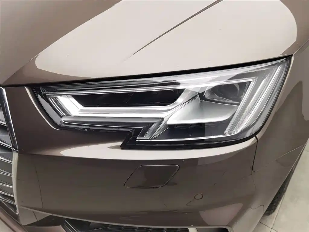 Audi Audi A4L 2018 30th Anniversary 40 TFSI Fashion