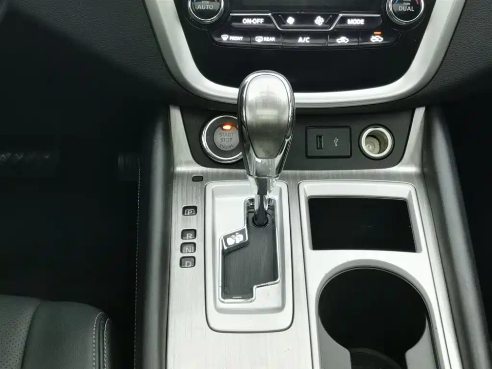 Nissan Murano 2019 2.5L XL 2WD Smart Connect Luxury (China V)