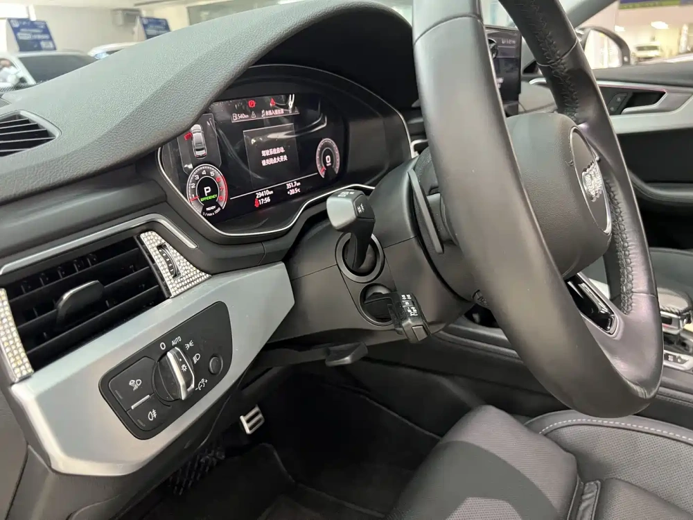 Audi Audi A4L 2022 40 TFSI Luxury Dynamic