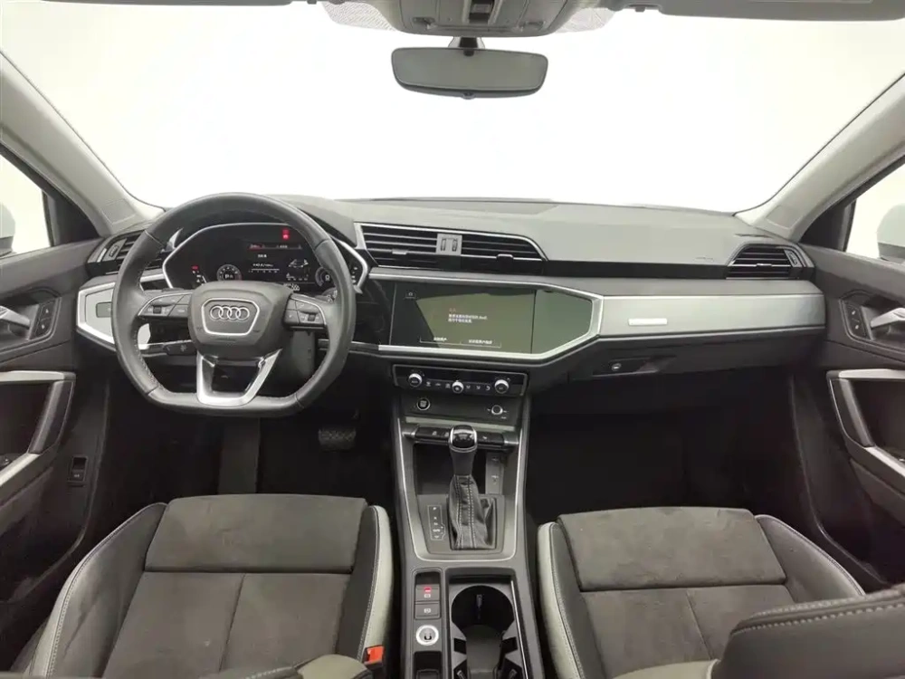 Audi Audi Q3 2023 35 TFSI Fashion Dynamic Model (1.5T)