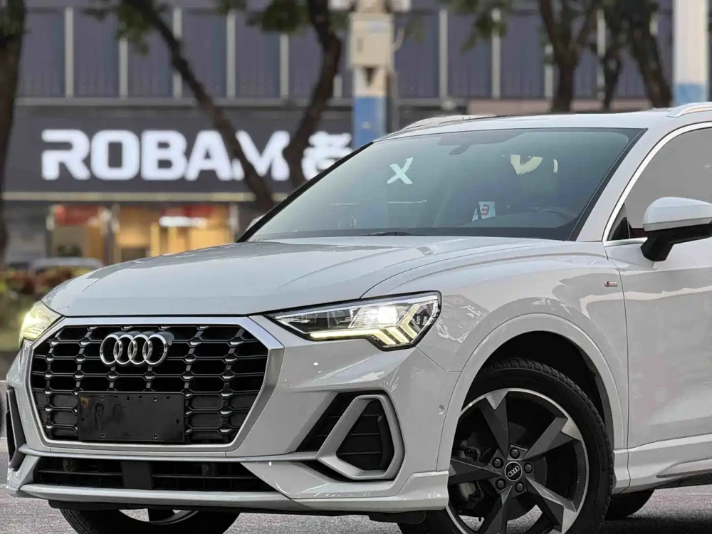 Audi Audi Q3 2021 35 TFSI Fashion Sport
