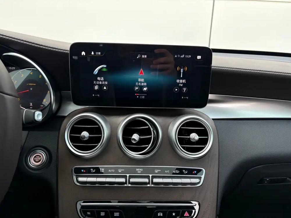 Mercedes-Benz Mercedes-Benz GLC 2022 Model GLC 260 L 4MATIC Luxury Edition
