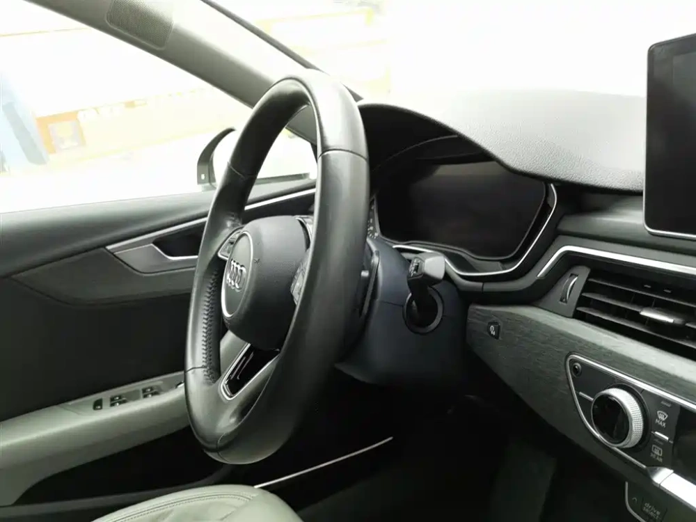 Audi Audi A4L 2017 40 TFSI Sport Edition