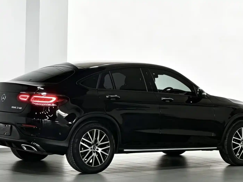 Mercedes-Benz Mercedes-Benz GLC Coupe 2021 GLC 300 4MATIC Coupe SUV
