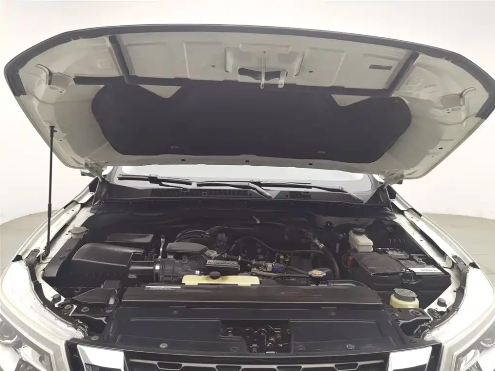 Nissan Terra 2018 2.5L Automatic 2WD Smart Enjoy Edition