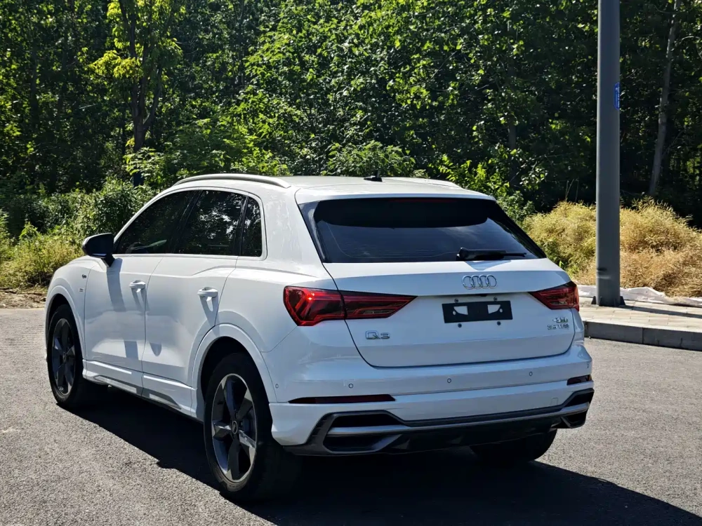 Audi Audi Q3 2023 35 TFSI Fashion Dynamic (1.4T)
