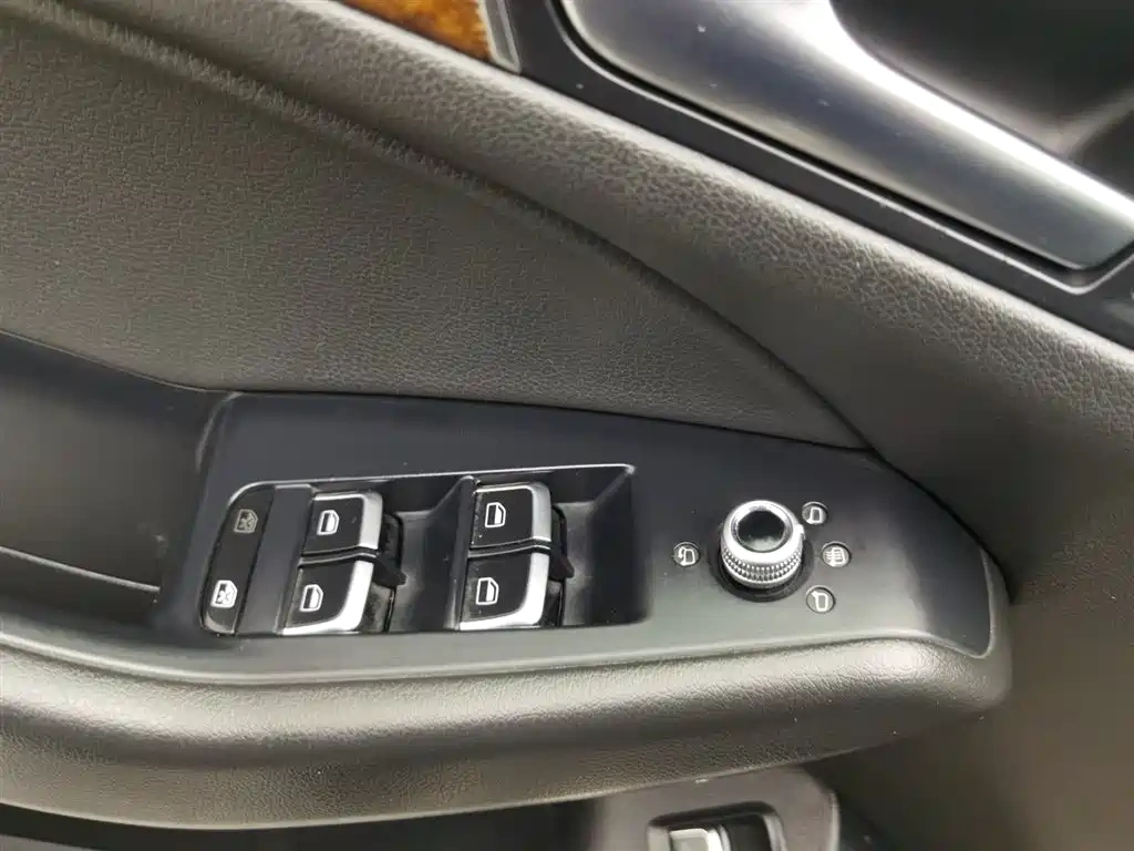 Audi Audi Q5 2015 40 TFSI Technology