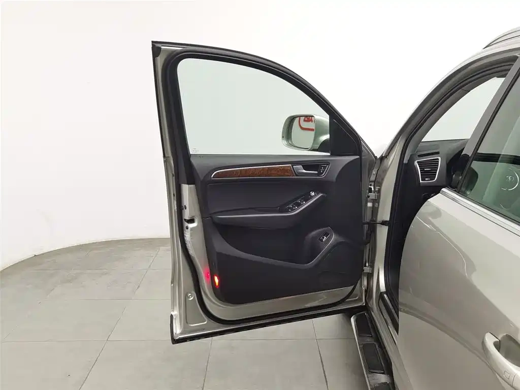 Audi Audi Q5 2015 40 TFSI Technology