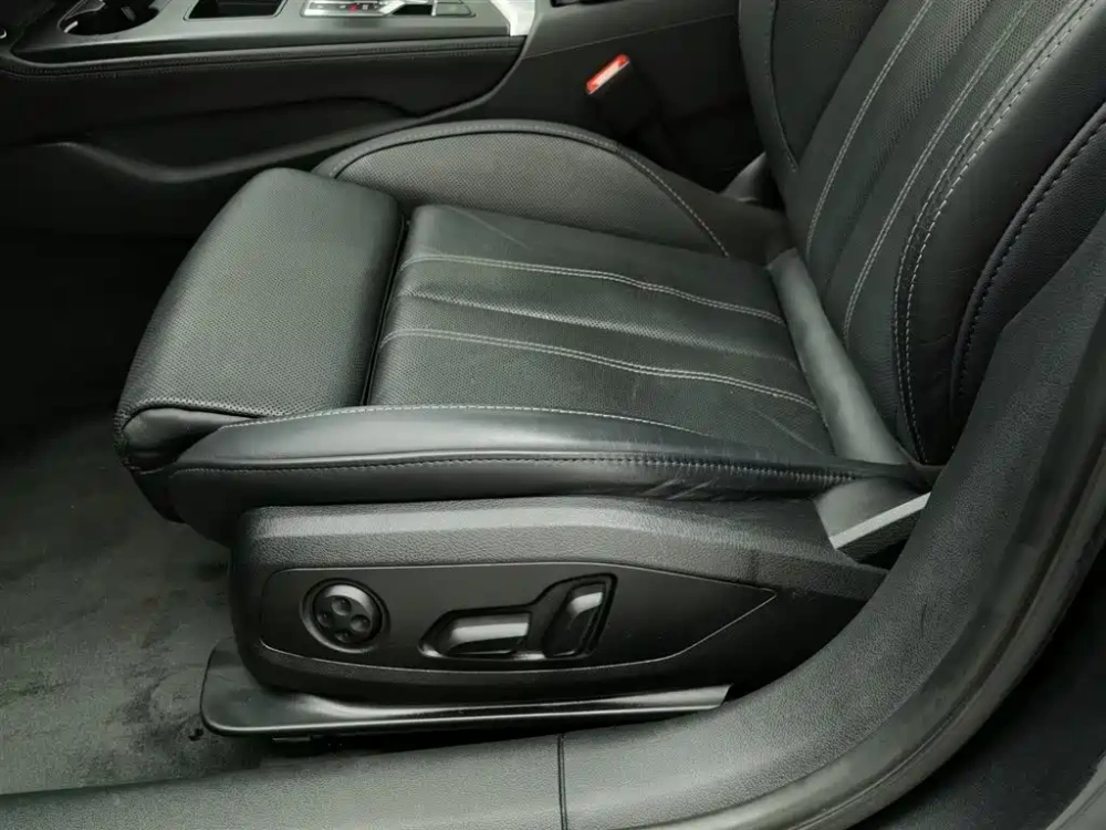 Audi Audi A4L 2022 40 TFSI Luxury Dynamic