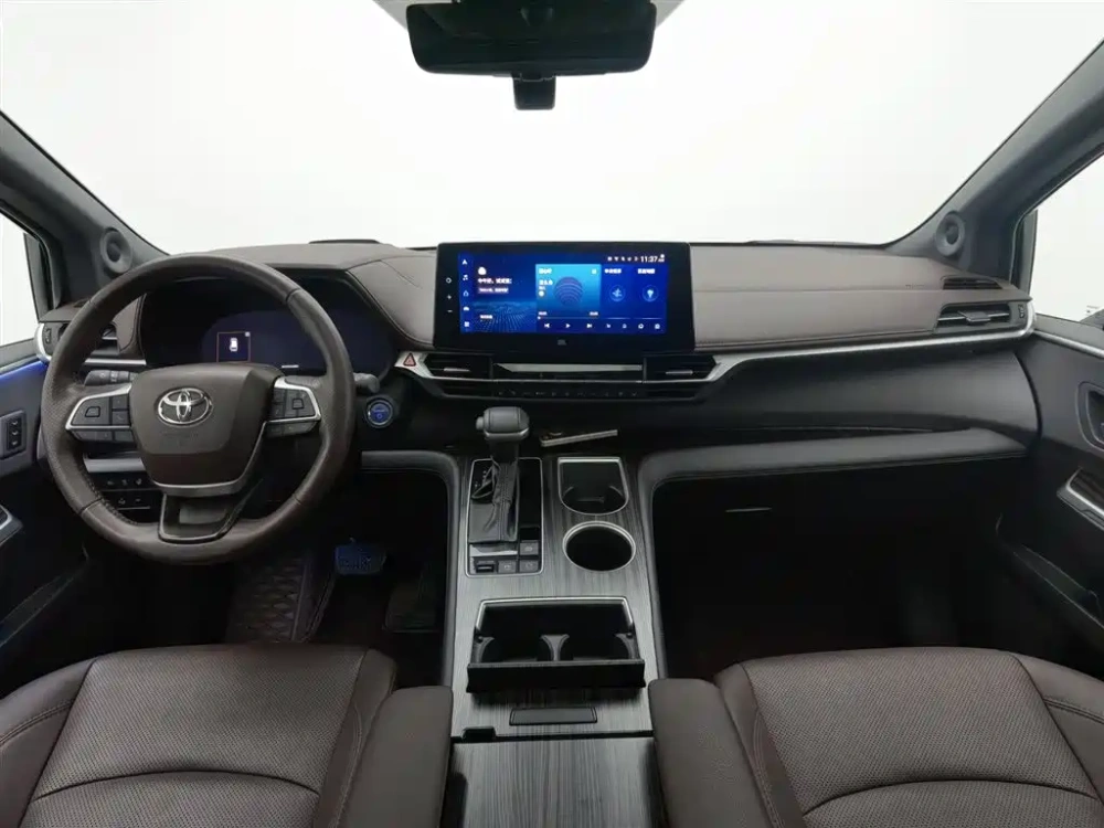 Toyota Toyota Sienna 2021 2.5L Hybrid Platinum Edition