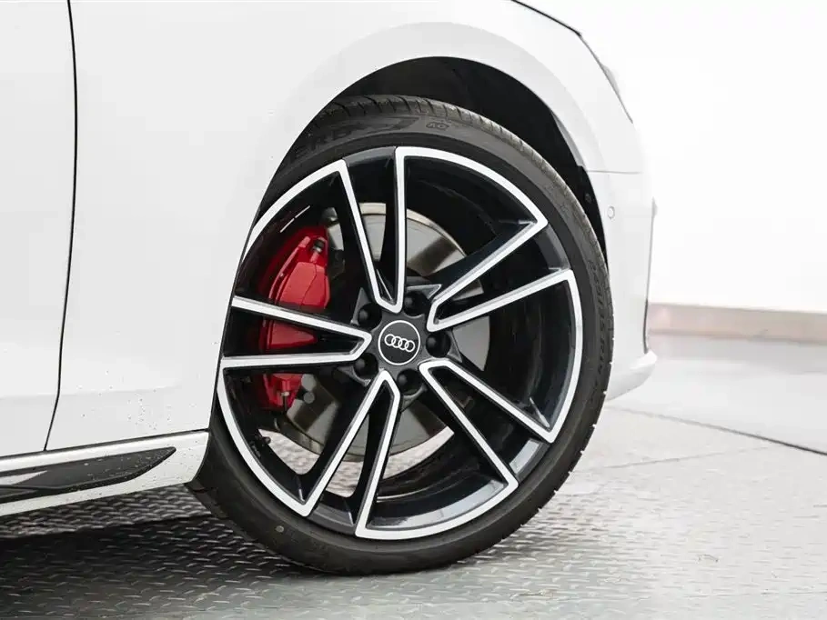 Audi Audi A4L 2025 2 Million Celebration Edition 45 TFSI quattro Premium Dynamic