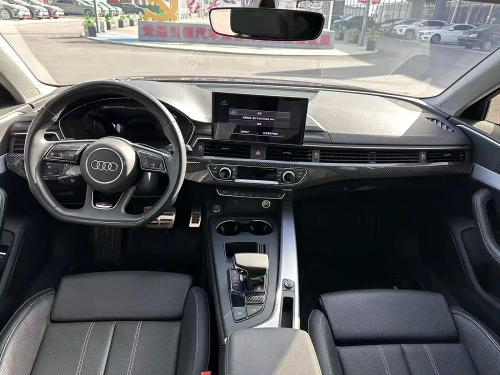 Audi Audi A4L 2023 40 TFSI Luxury Sport
