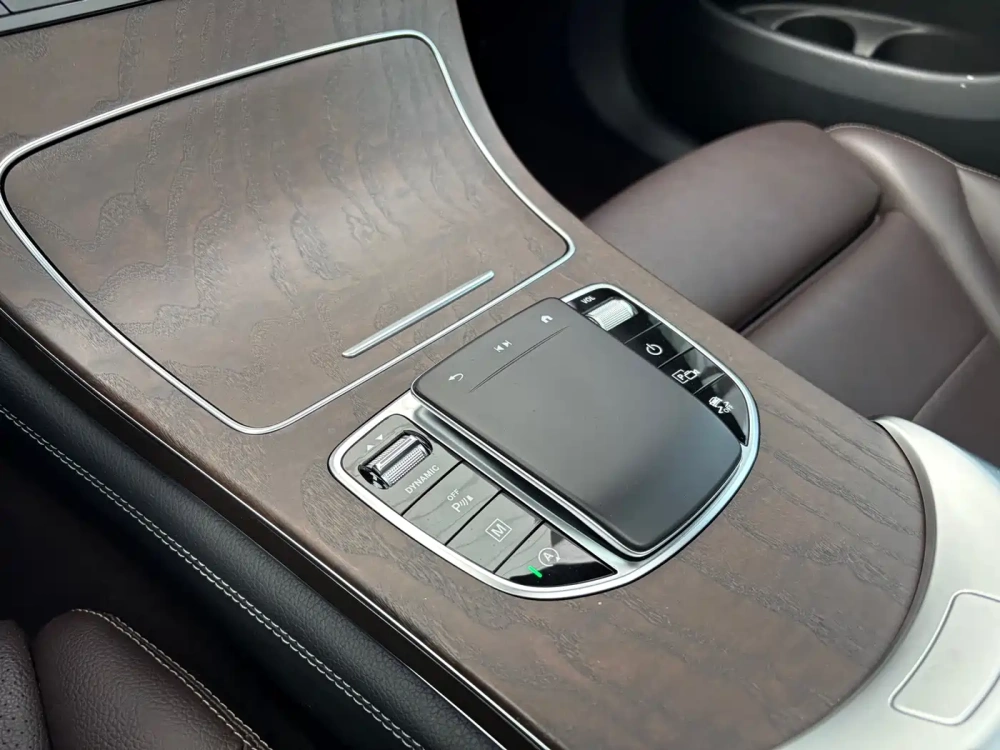 Mercedes-Benz Mercedes-Benz GLC 2022 Model GLC 260 L 4MATIC Luxury Edition