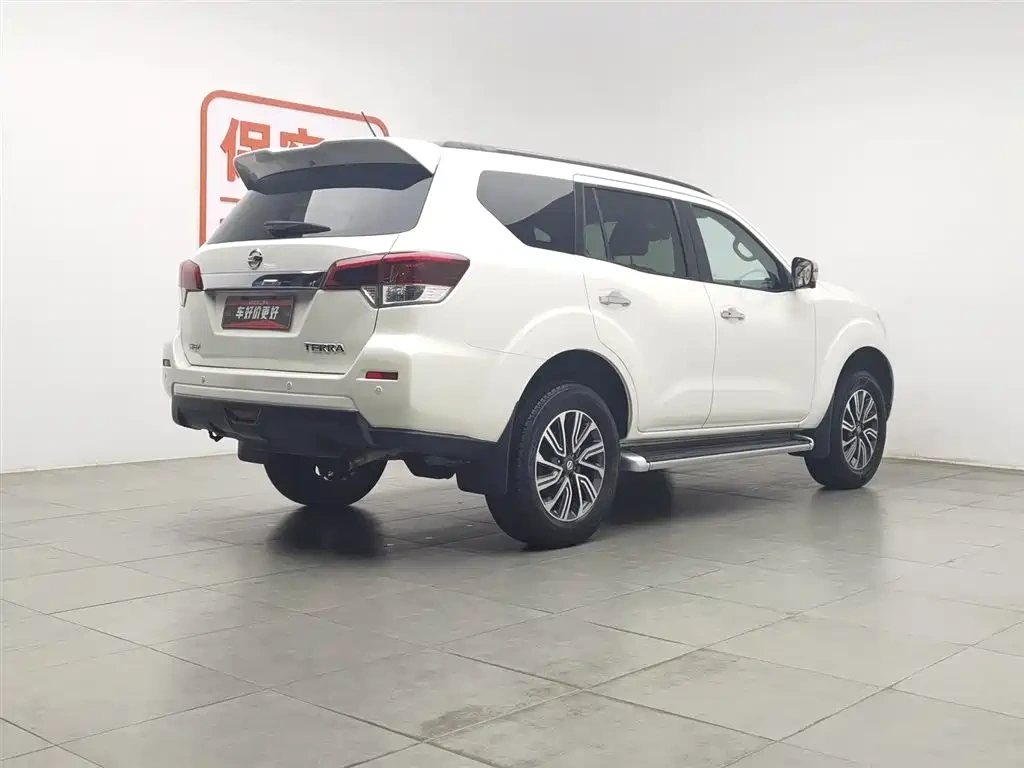 Nissan Terra 2018 2.5L Automatic 2WD Smart Enjoy Edition