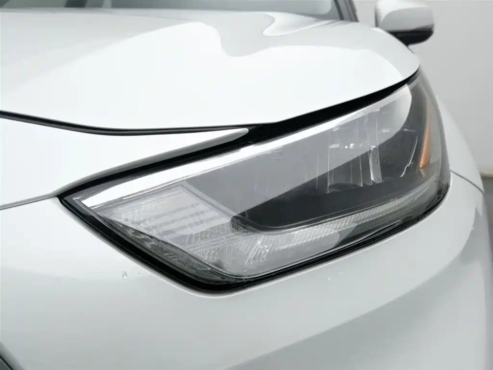 Toyota Highlander 2023 2.5L Smart Hybrid Dual Engine AWD Luxury 7-Seater