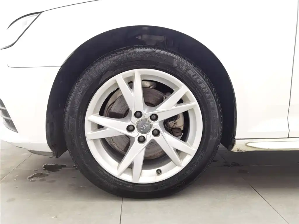 Audi Audi A4L 2017 40 TFSI Progressive