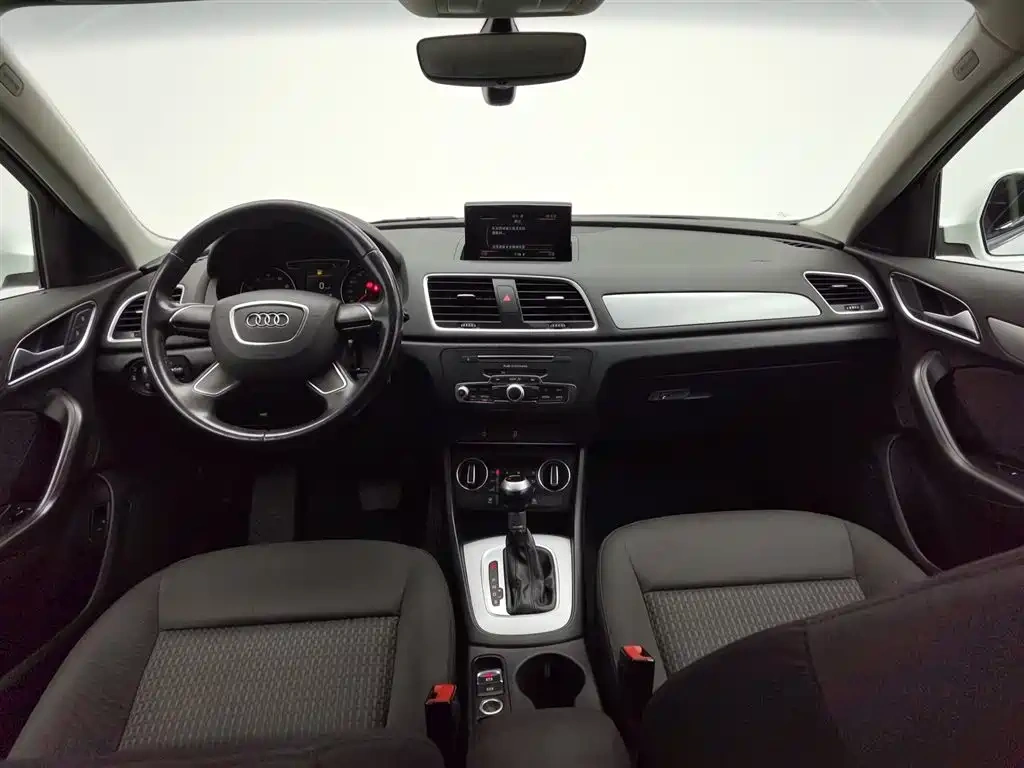 Audi Audi Q3 2018 30th Anniversary Edition 30 TFSI Standard