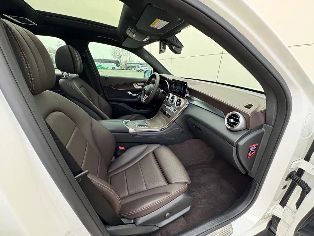 Mercedes-Benz Mercedes-Benz GLC 2022 Model GLC 260 L 4MATIC Luxury Edition