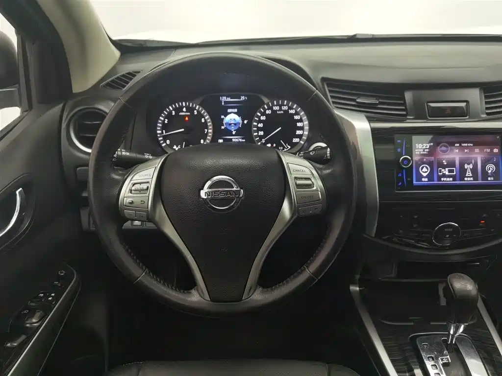 Nissan Terra 2018 2.5L Automatic 2WD Smart Enjoy Edition