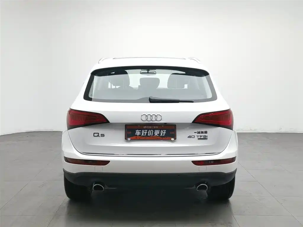 Audi Audi Q5 2016 40 TFSI Technology Model