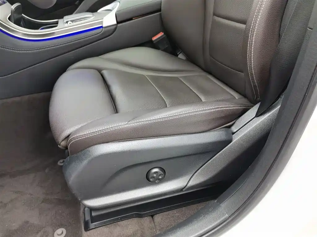 Mercedes-Benz Mercedes-Benz GLC 2022 Facelift GLC 300 L 4MATIC Dynamic