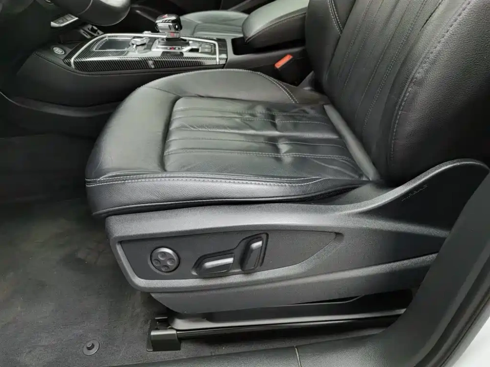 Audi Audi Q5L 2020 45 TFSI Exclusive Fashion