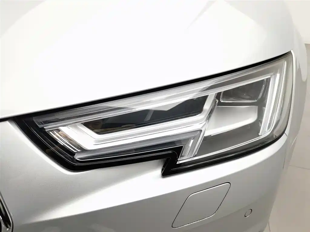 Audi Audi A4L 2017 40 TFSI Fashion Edition
