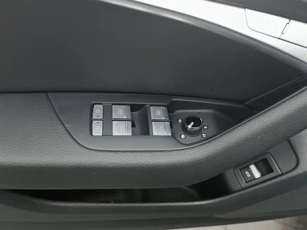 Audi Audi A6L 2025 Model Year Facelift 45 TFSI quattro Premium Sport