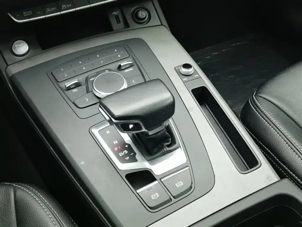 Audi Audi Q5L 2018 40 TFSI Premium Progressive China VI
