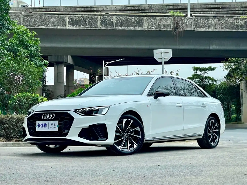 Audi Audi A4L 2023 40 TFSI Luxury Sport