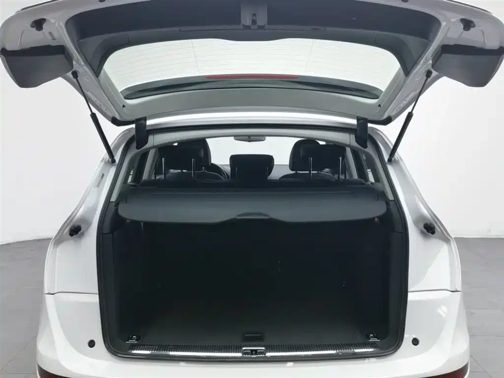 Audi Audi Q5 2016 40 TFSI Technology Model