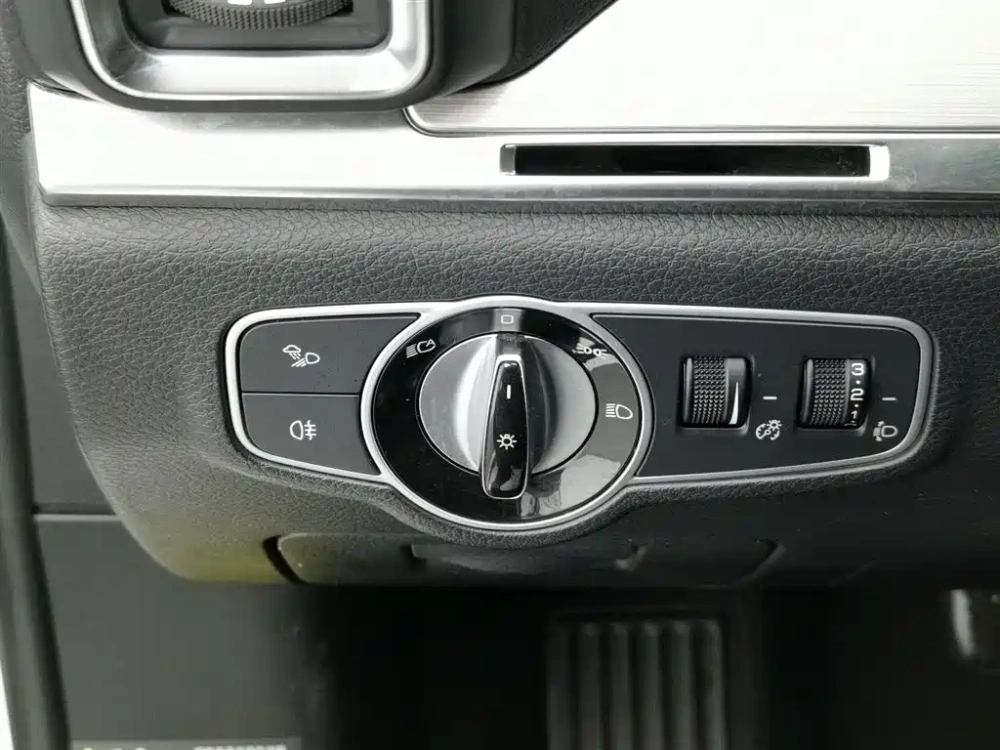 BYD Tang 2019 2.0T Automatic Smart Connect Noble 7-seater China VI