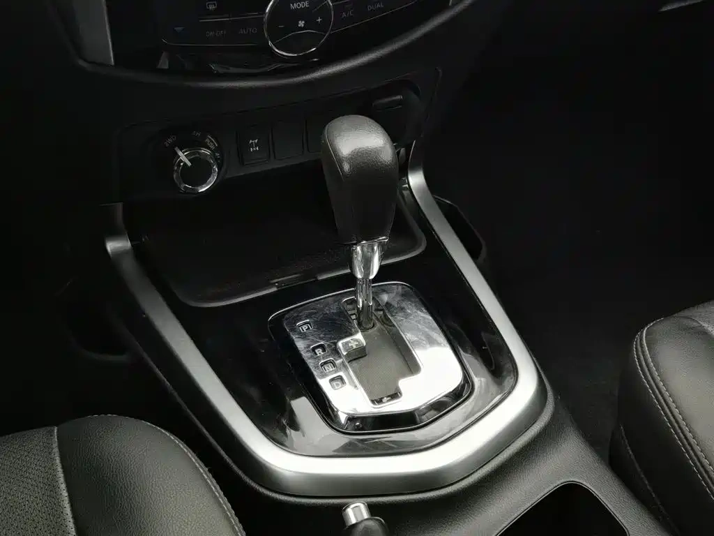 Nissan Terra 2020 2.5L XL Upper 4WD Automatic Luxury Edition