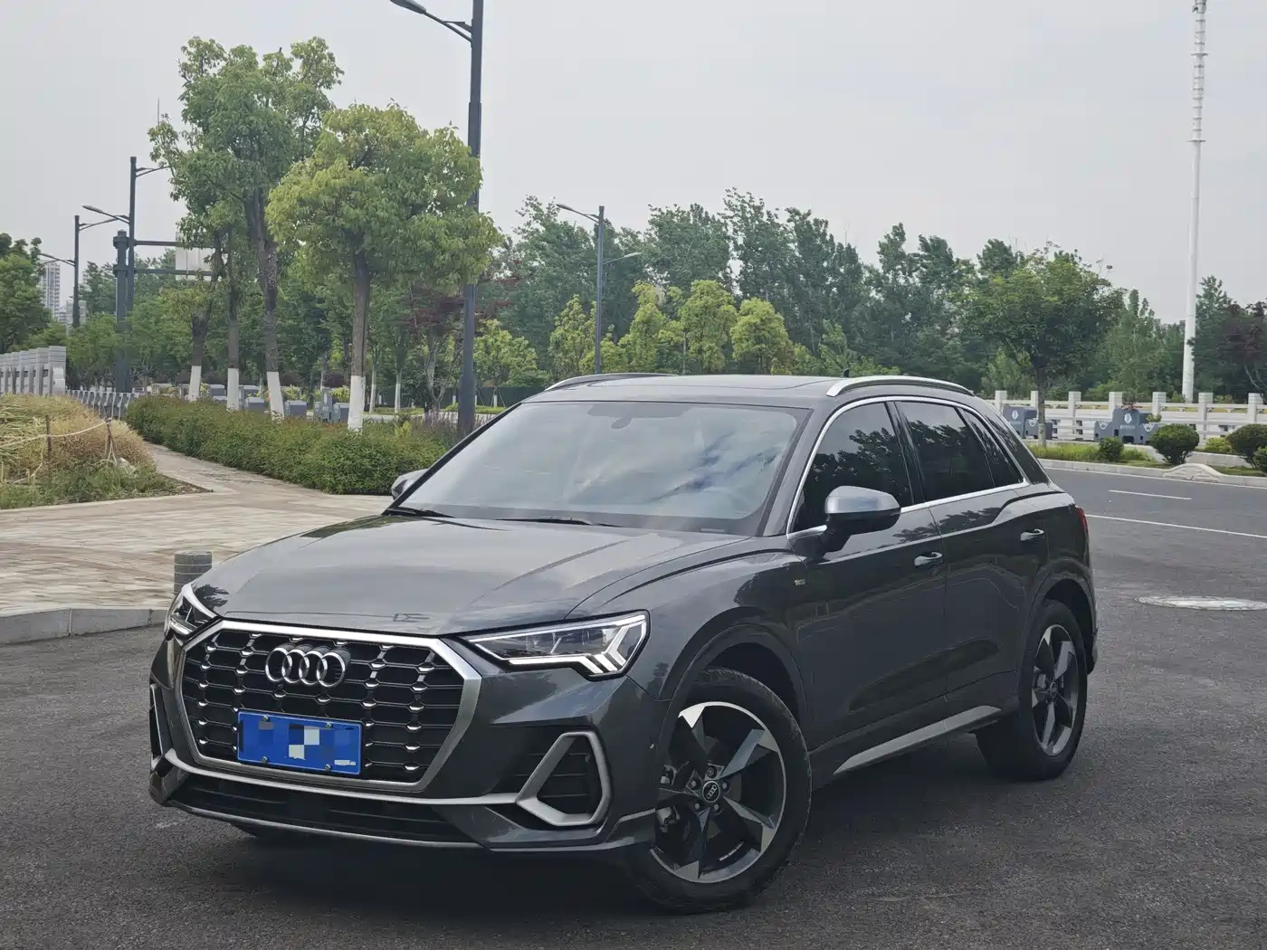 Audi Audi Q3 2023 35 TFSI Fashion Dynamic (1.4T)