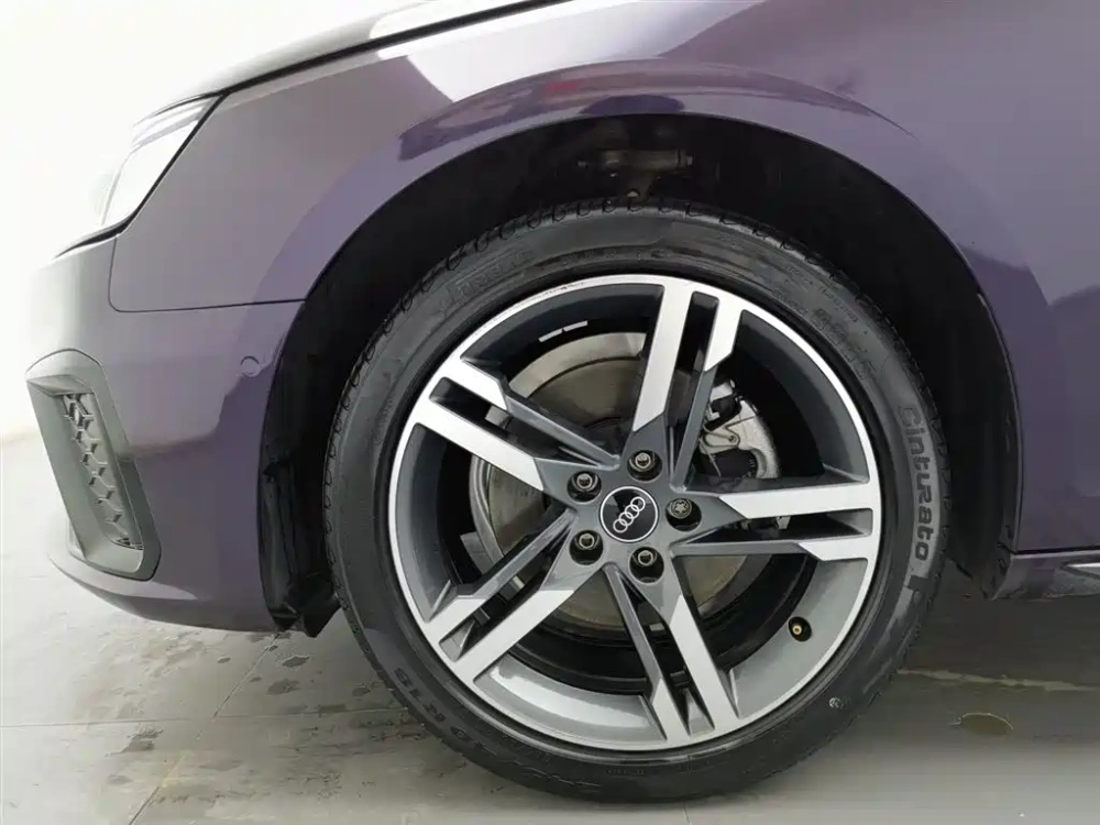 Audi Audi A4L 2022 40 TFSI Luxury Dynamic