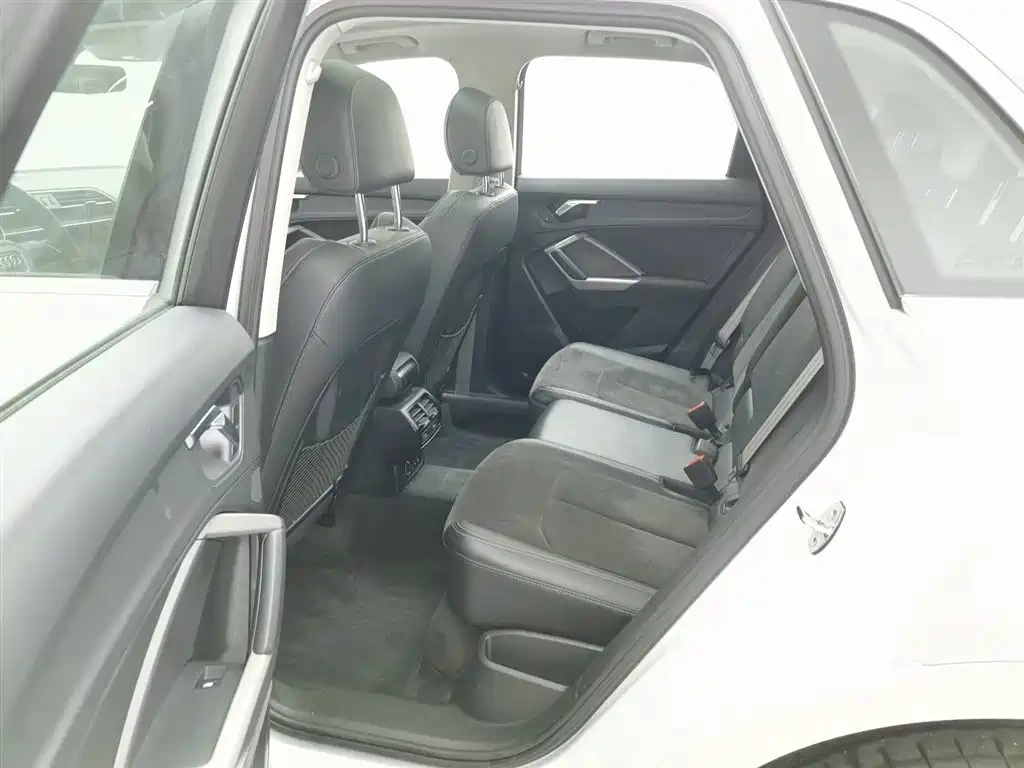Audi Audi Q3 2019 35 TFSI Fashion Sport