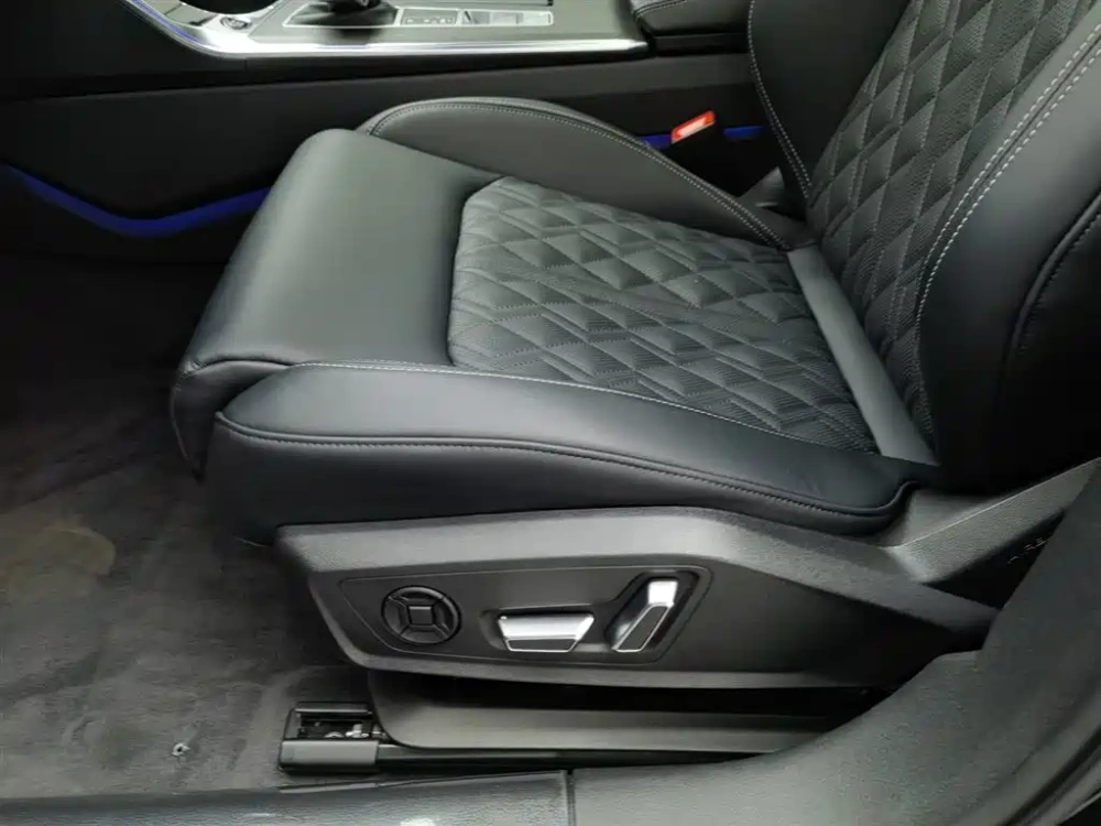 Audi Audi A6L 2025 45 TFSI quattro Premium Sport