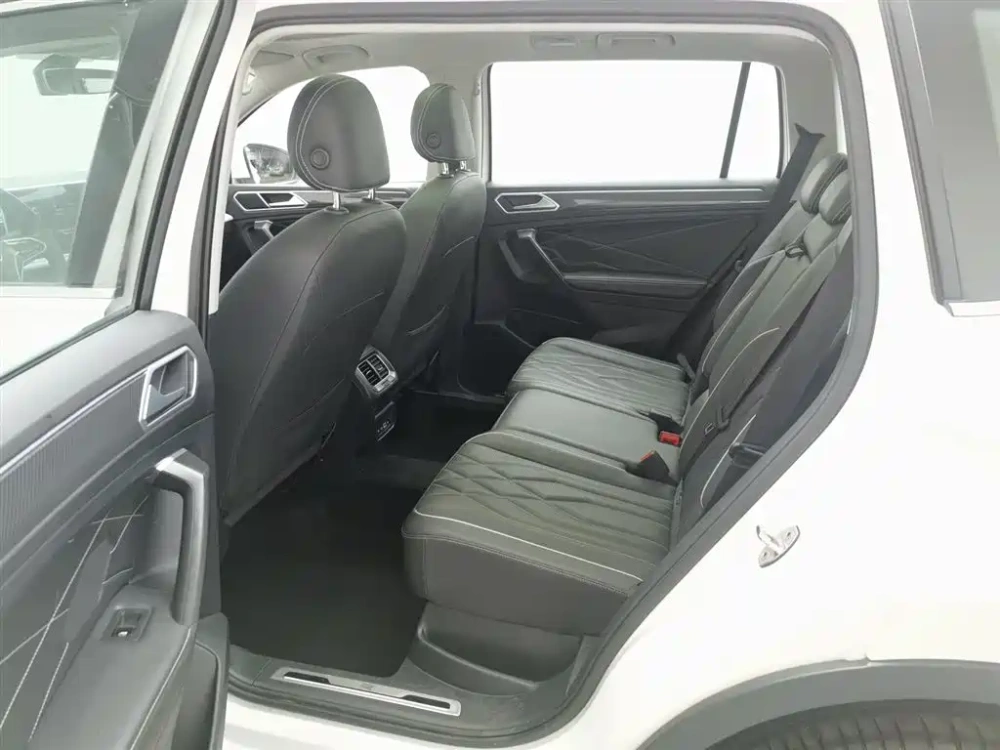 Volkswagen Tiguan L 2022 330TSI Auto 2WD R-Line Premium Edition