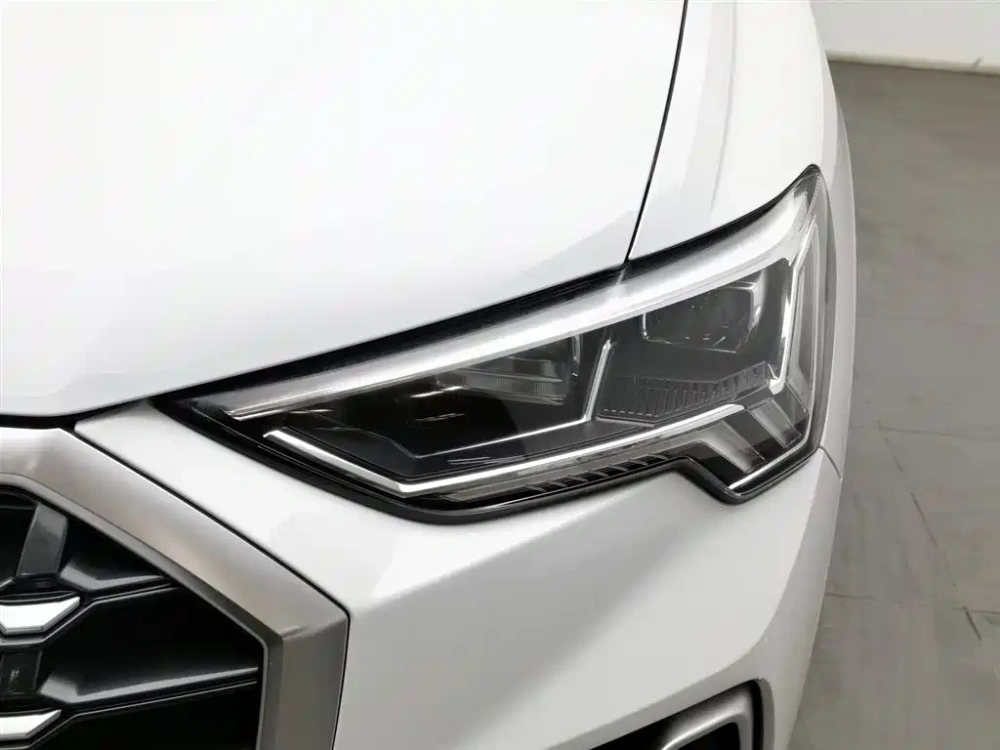 Audi Audi Q3 2021 35 TFSI Progressive Sport