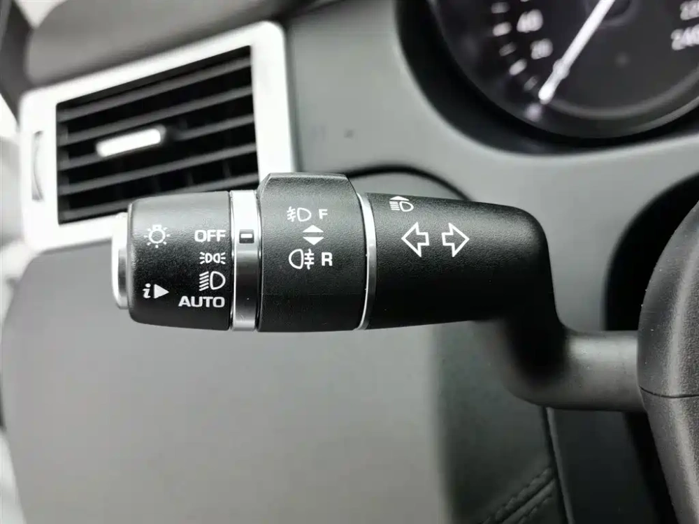 Land Rover Discovery Sport 2018 240PS HSE Edition
