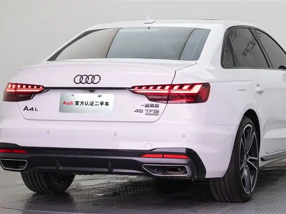 Audi Audi A4L 2025 2 Million Celebration Edition 45 TFSI quattro Premium Dynamic