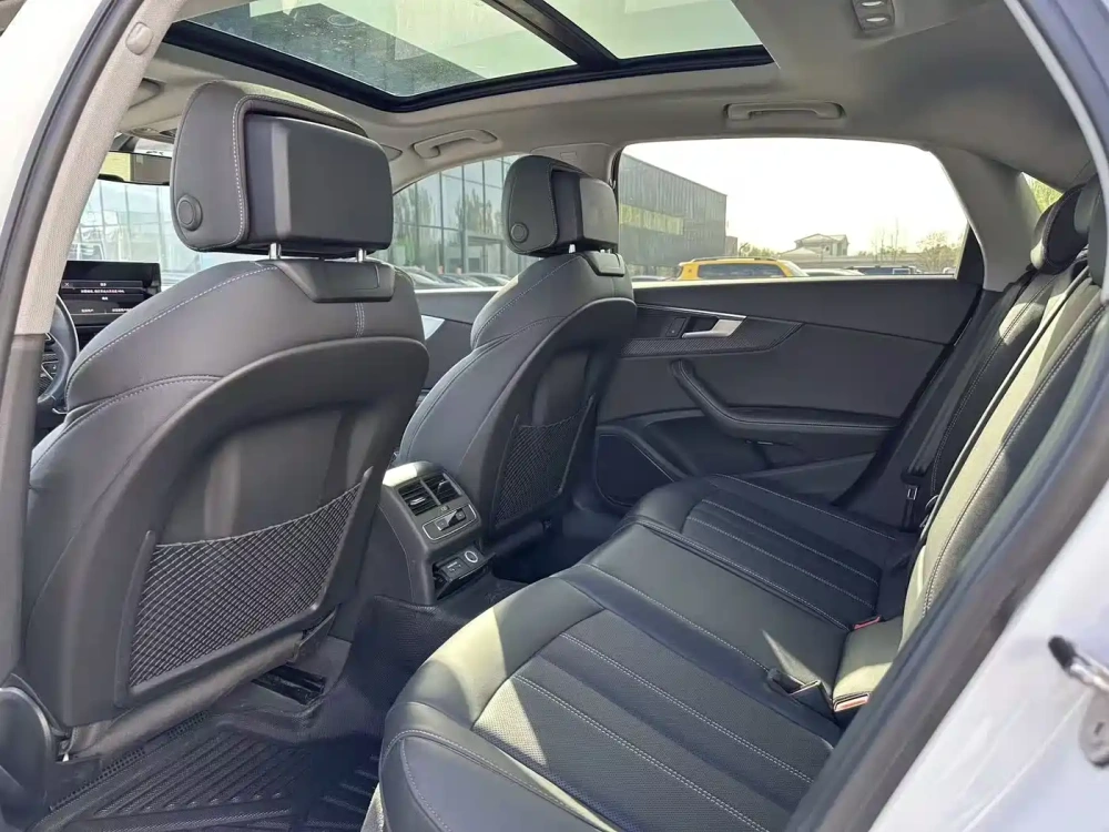 Audi Audi A4L 2023 40 TFSI Luxury Sport