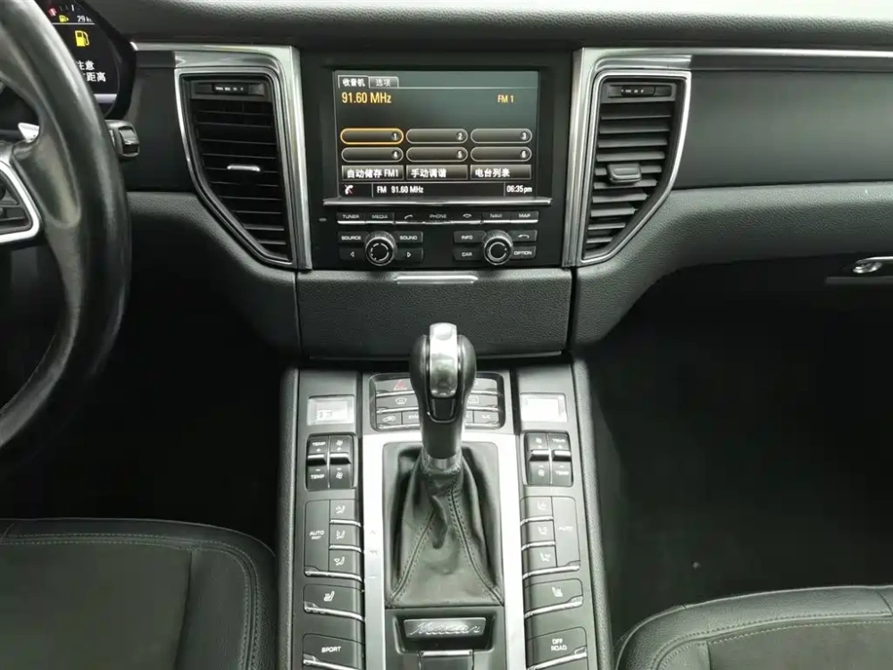Porsche Macan 2016 Macan 2.0T