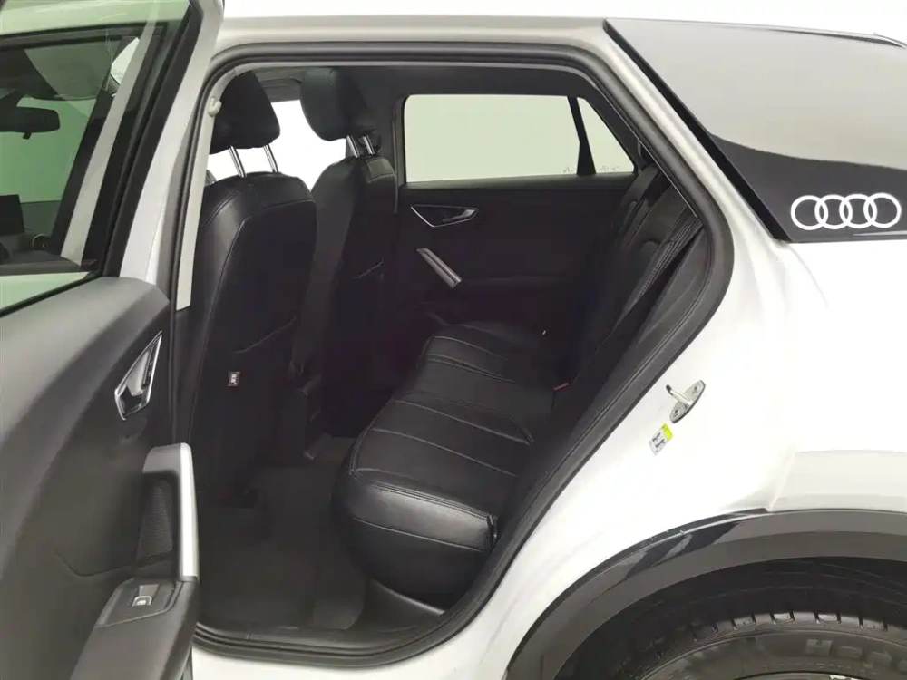 Audi Audi Q2L 2020 35 TFSI Progressive Dynamic Model
