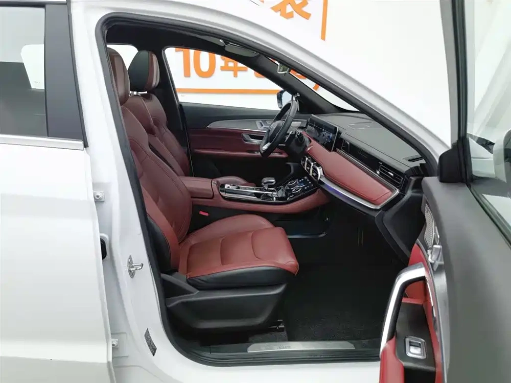 Jetour Jetour X70 PLUS 2021 Zhuge 1.6T DCT Kongming 7-seater