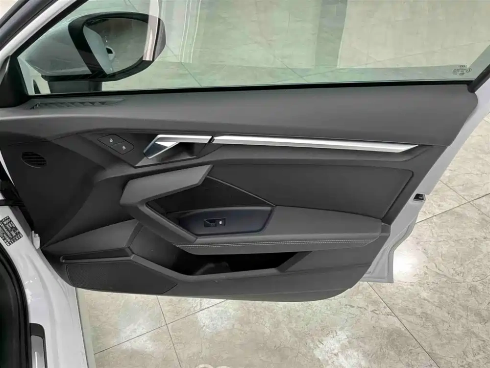 Audi Audi A3 2023 Facelift Sportback 35 TFSI Fashion Sport