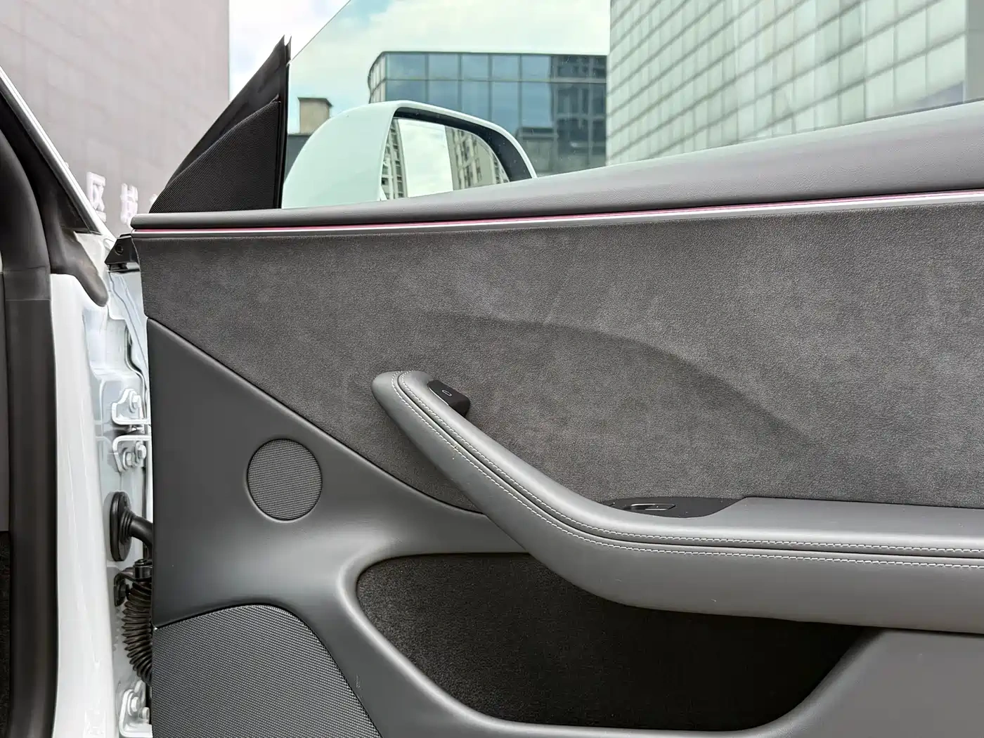 Tesla Model 3 2025 Model Year Facelift Performance All-Wheel Drive