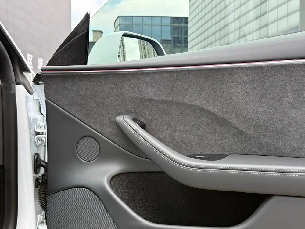 Tesla Model 3 2025 Model Year Facelift Performance All-Wheel Drive