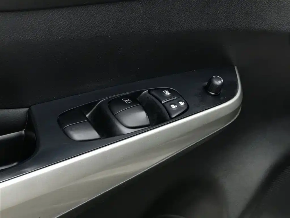 Nissan Terra 2020 2.5L XL Upper 4WD Automatic Luxury Edition
